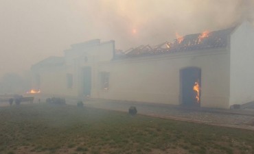 Incendio en San Luis: hay evacuados en la localidad de La Punta