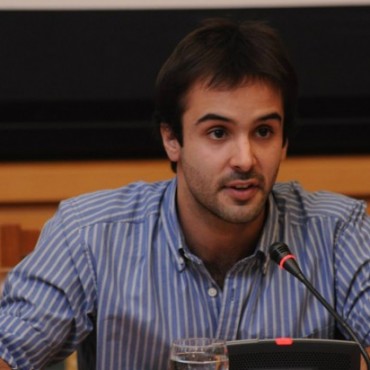 ¿Quién miente?, las imágenes sólo muestran el reclamo de la gente por Portezuelo y las palabras “traidor “ y “no entregues los ríos”