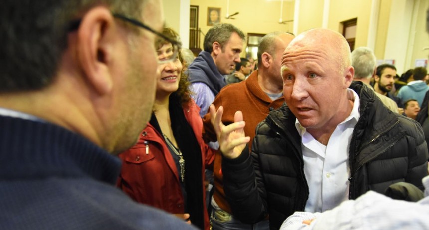 Mac Allister mostró un mensajito de Macri y dijo que no lo echaron