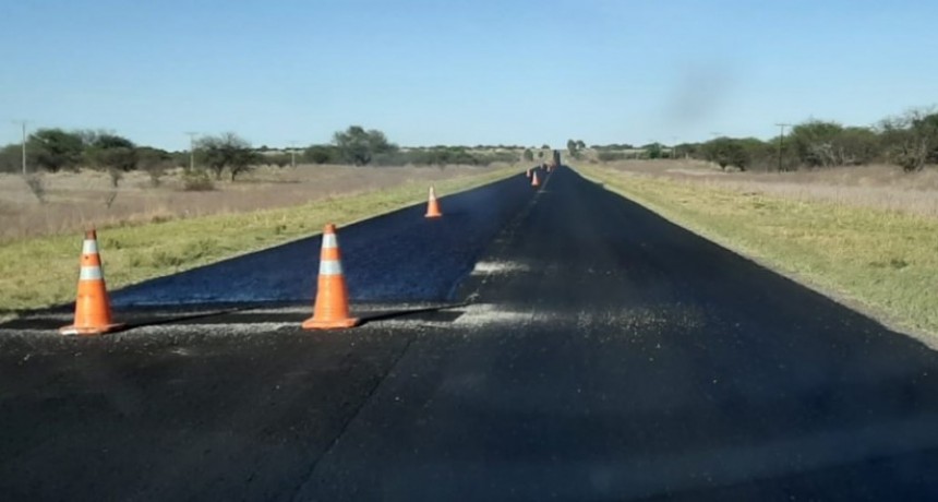 Microaglomerado asfáltico en frío en la ruta 10