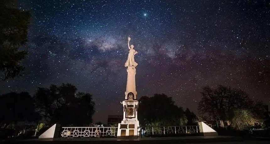 Mirá la impresionante foto de la Vía Láctea tomada en una localidad de La Pampa