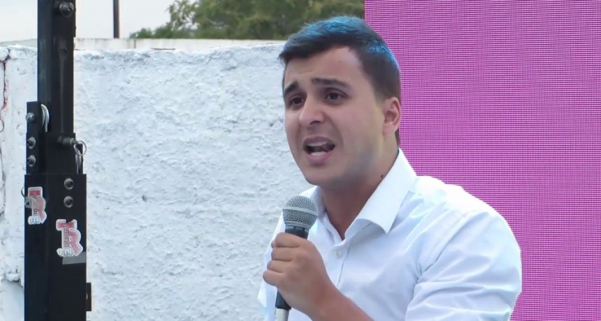 DE ESTO SALIMOS TODOS JUNTOS 