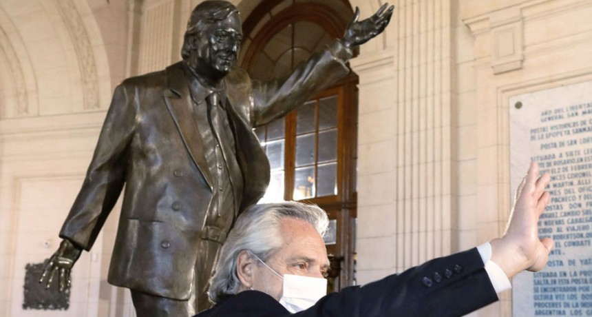 Vamos a poner de pie a la Argentina como Néstor me enseñó