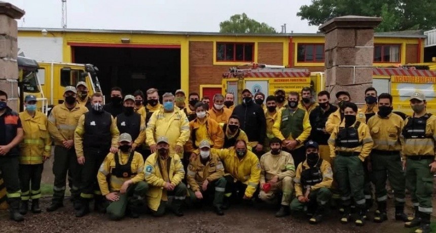Regresaron a La Pampa los bomberos y brigadistas que colaboraron en los incendios forestales de Córdoba