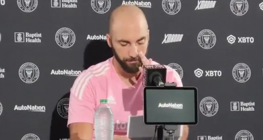 Gracias por tantos goles ....y memes, “Pipita” Higuaín anunció su retiro del fútbol
