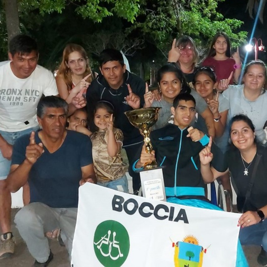 Alex llegó a Victorica y fue todo celebración 