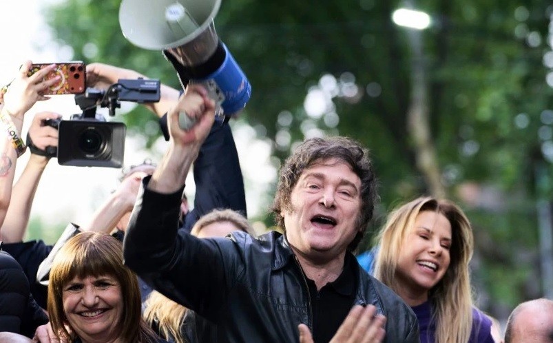 Amplio triunfo de Milei: ganó con el 40% y se asegura el tercio para blindar los vetos