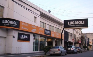 Lucaioli cierra en Santa Rosa y echa a 10 personas