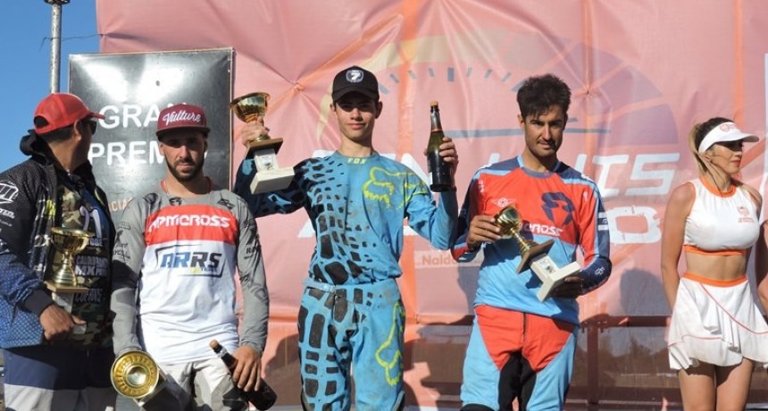 MOTOCROSS: Toledano en el podio