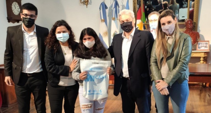 Entregaron 20 viviendas en Victorica 