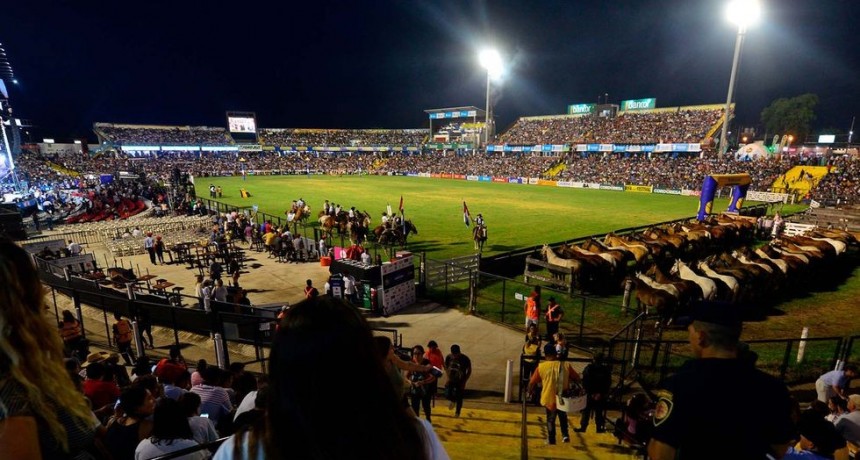 Desde 3.500 hasta 20 lucas por día la entrada  ....Grilla completa del Festival de Doma y Folclore de Jesús María