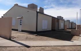 Y LAS CASAS....Y LA PILETA?