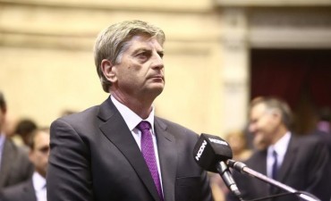 “EL GOBIERNO NACIONAL LLAMÓ MÁS DE UNA VEZ A VERNA PARA QUE BAJEMOS A DAR QUÓRUM”