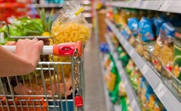 Datos del INDEC  Una familia necesitó $16.027 para no ser pobre en noviembre