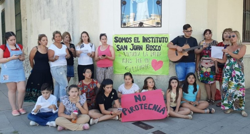 Victorica en Canta Argentina: con una canción de Charly García, más de 300 ciudades de todo el país hicieron un homenaje a la solidaridad