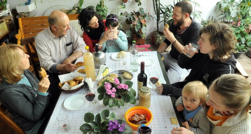 Hasta el 8 de enero, los encuentros sociales sólo estarán habilitados para las fiestas