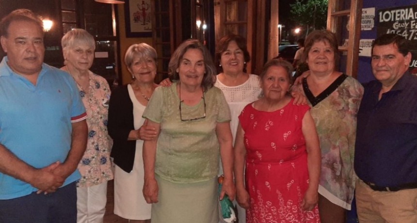 NADA MAS QUE 50 AÑOS DE EGRESADOS