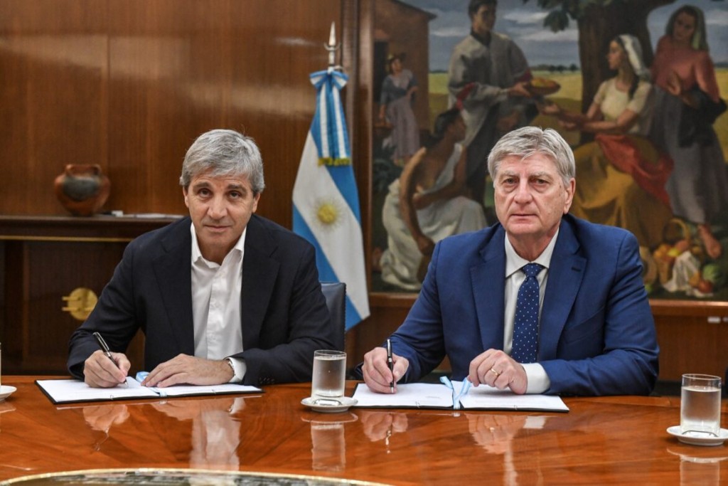 Ziliotto y Caputo firmaron un acta intención para analizar la deuda que Nación mantiene con La Pampa