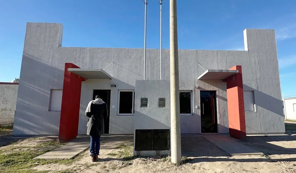 El IPAV recuperó otras cuatro viviendas e intimó a familia en Victorica