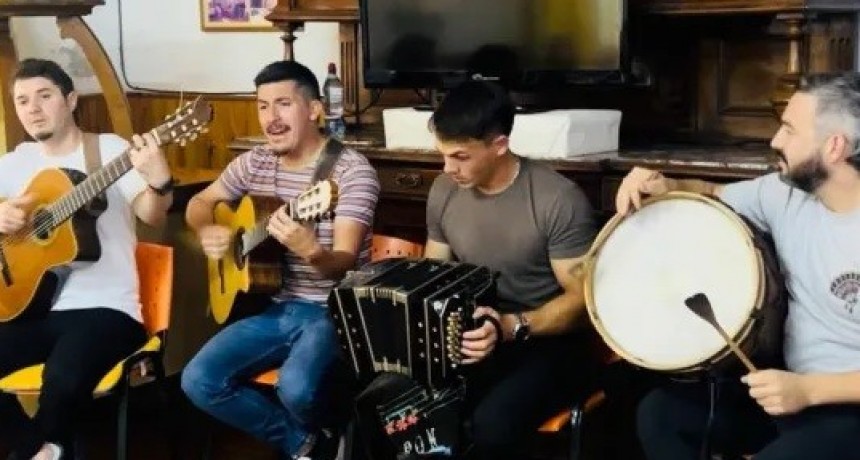 Un gesto que abraza: 